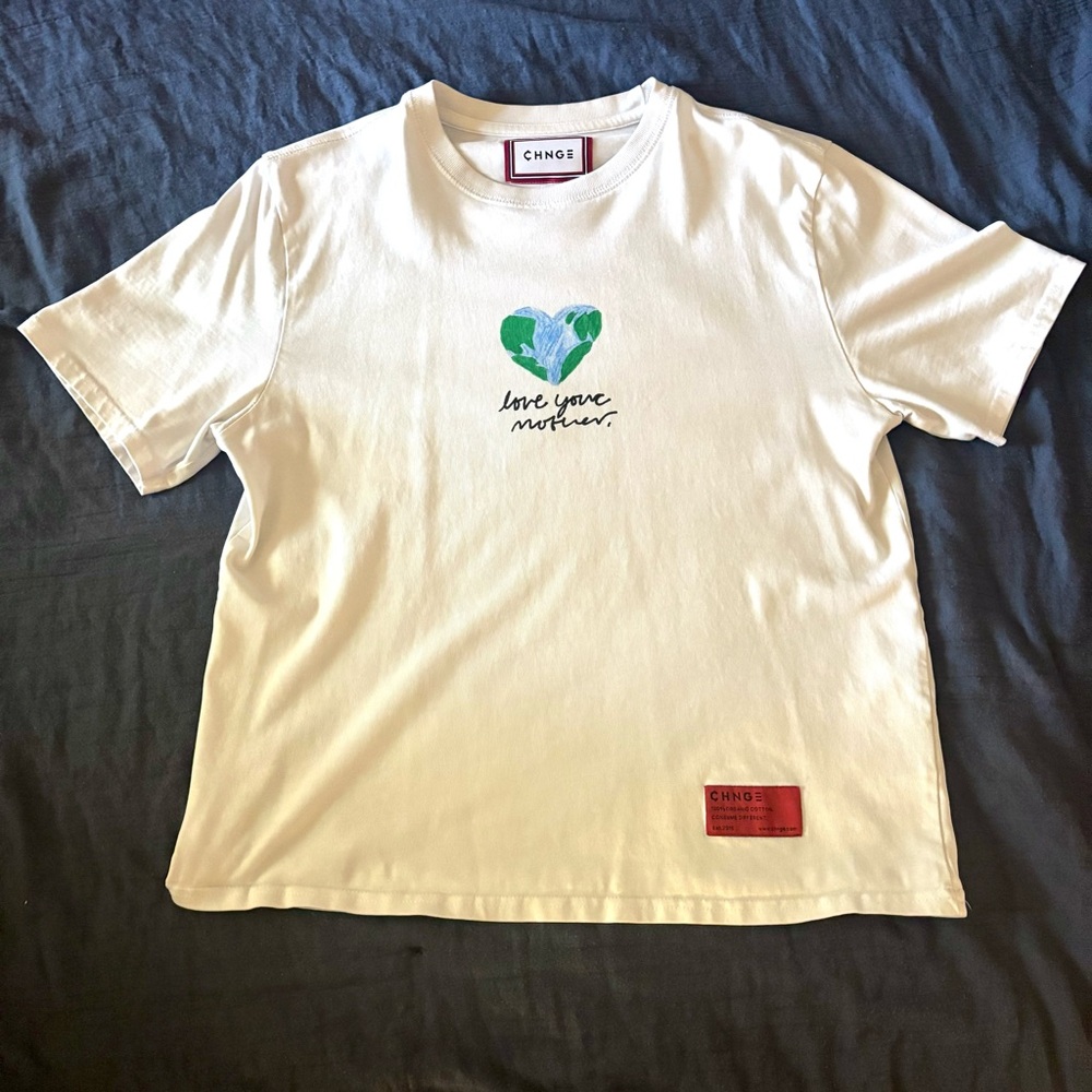 [CHNGE] “Love Your Mother” T-Shirt